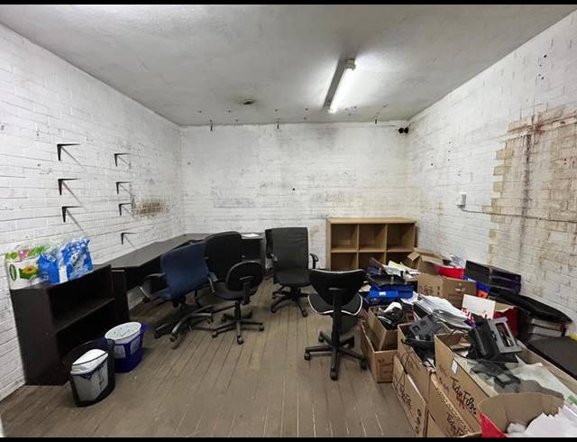 BUSINESS FOR SALE IN SPRINGS CENTRAL